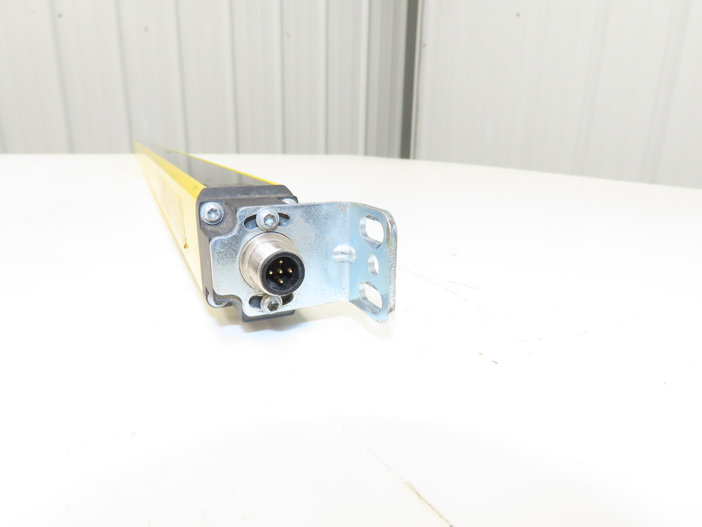 Schmersal SLC440COM-R-1450-14 Safety Light Curtain Receiver Only -Needs Repair