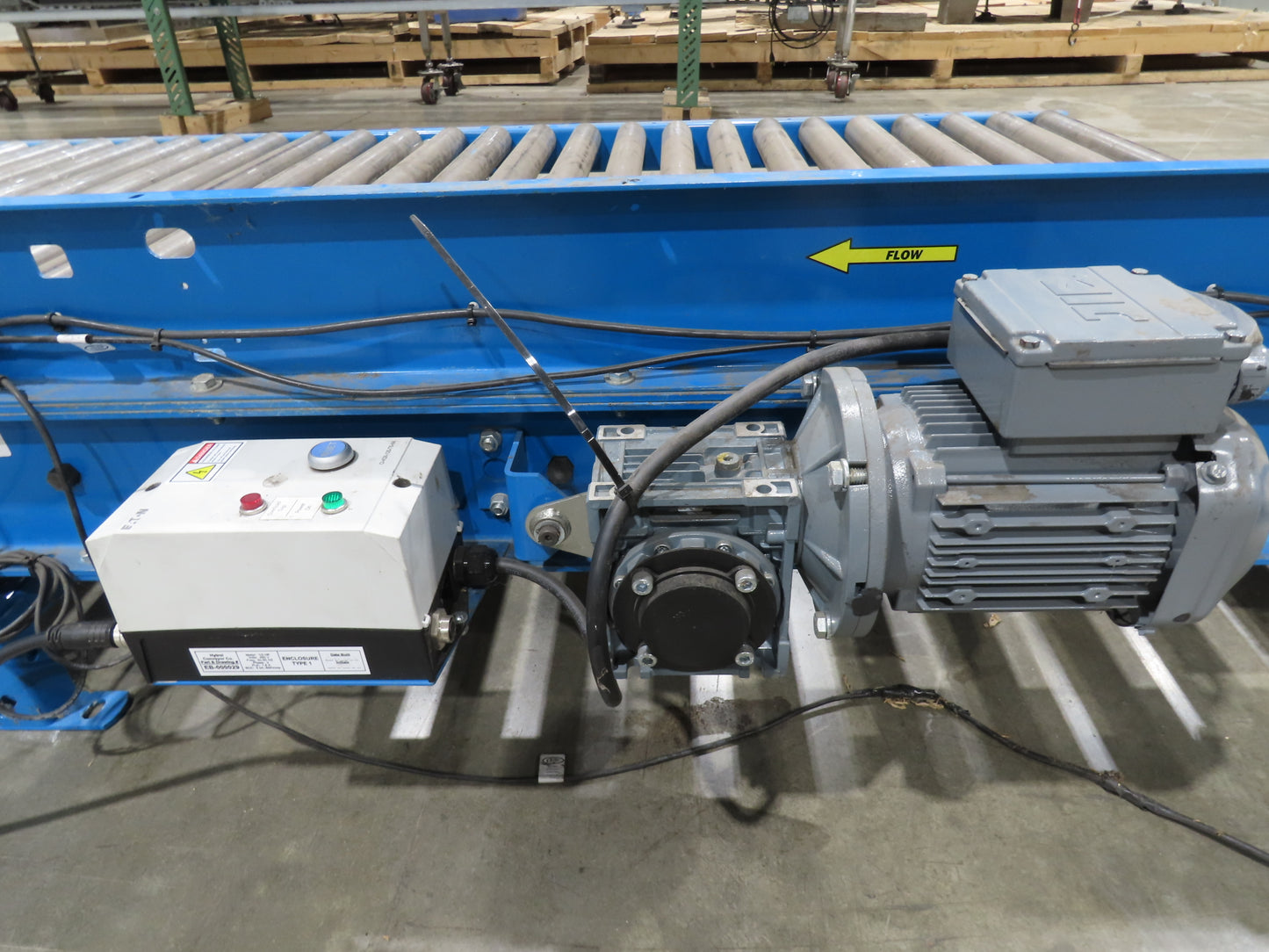 Hytrol 58"W x 15'L Pallet Conveyor 2.5"Roller 51.5"BF 3PH EZ-Logic Zones 30FPM