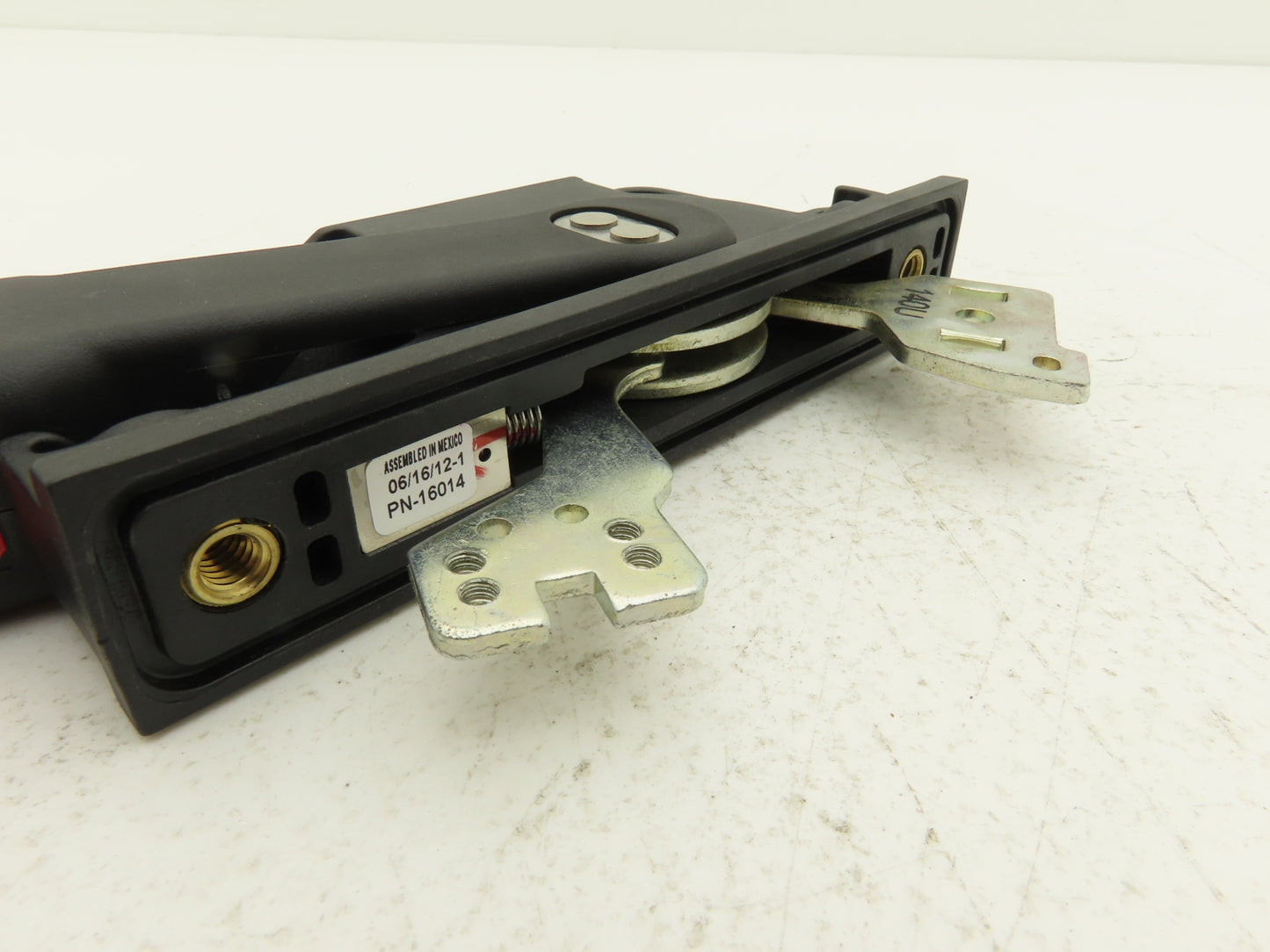 Allen Bradley PN-16014 J-Frame Circuit Breaker Disconnect Switch Handle Kit