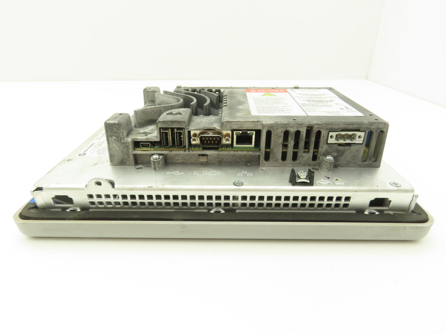 Allen Bradley 2711P-B7C4A8 PanelView Plus 700 Keypad/Touch W/Module 2711P-RDB7C