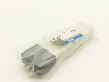 SMC VQ4500-51 Pneumatic Solenoid Valve 3-Pos 24VDC