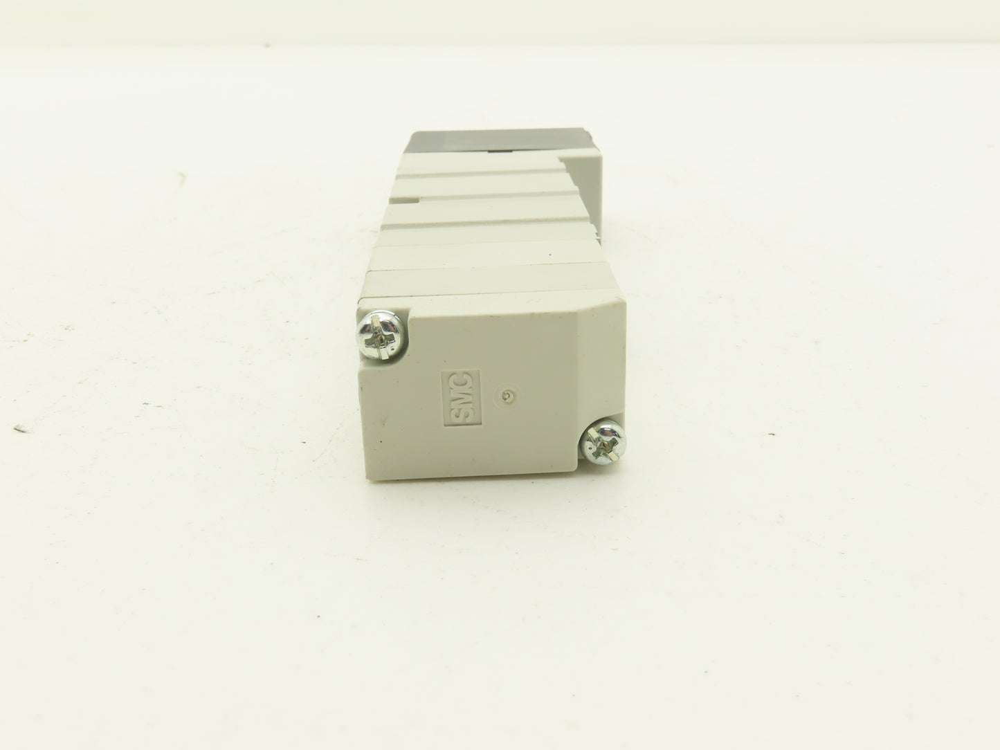 SMC VQ4500-51 Pneumatic Solenoid Valve 3-Pos 24VDC