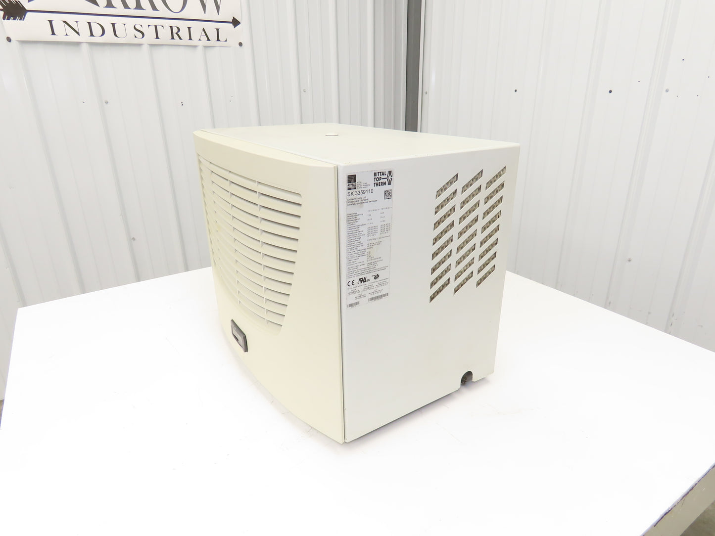 Rittal SK 3359.110 Top Therm Roof Mount Enclosure Cooling Air Conditioner 115V
