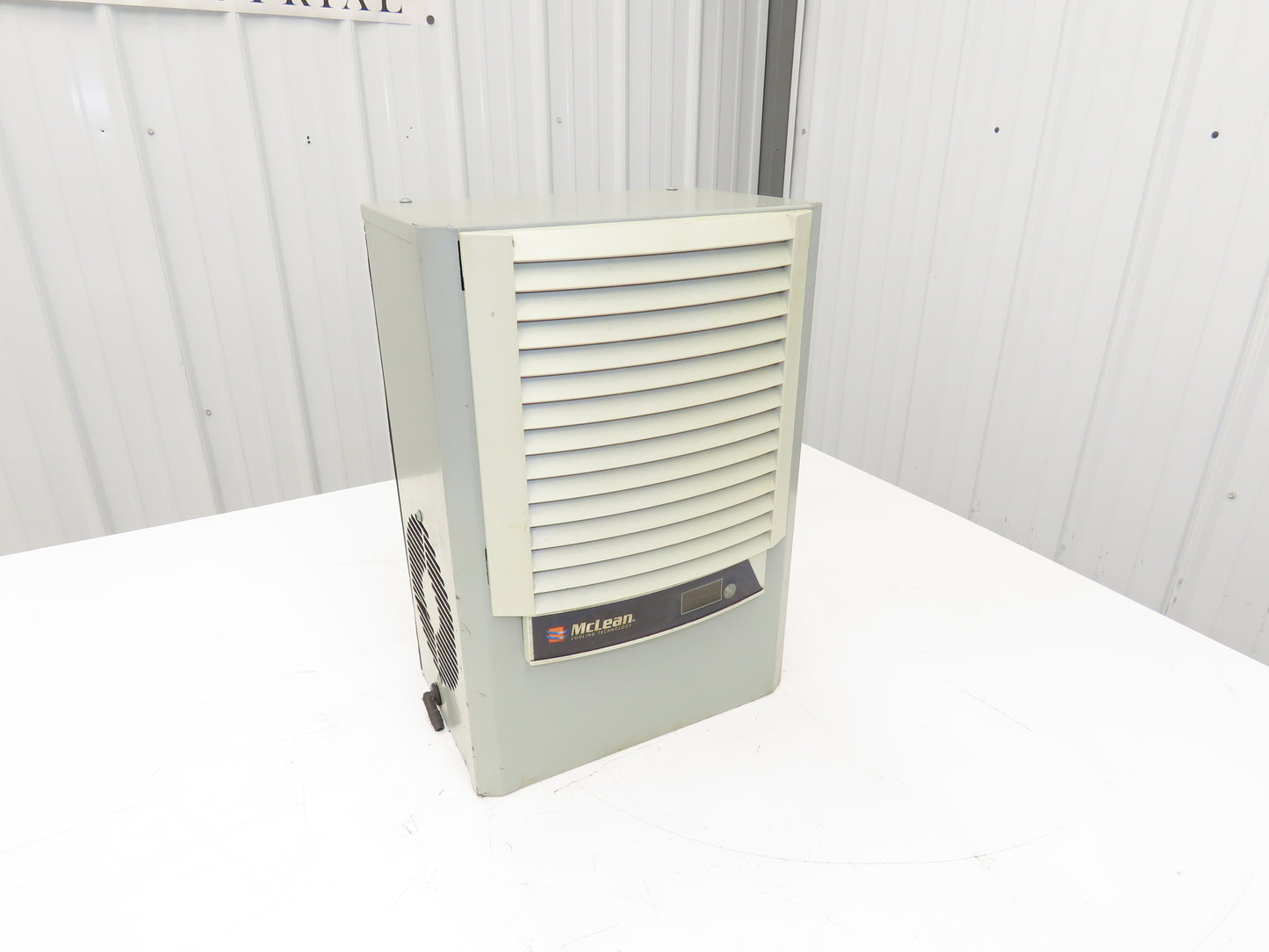 McLean M170216G009 Enclosure Cooling Air Conditioner 1800 BTU 527W 115V