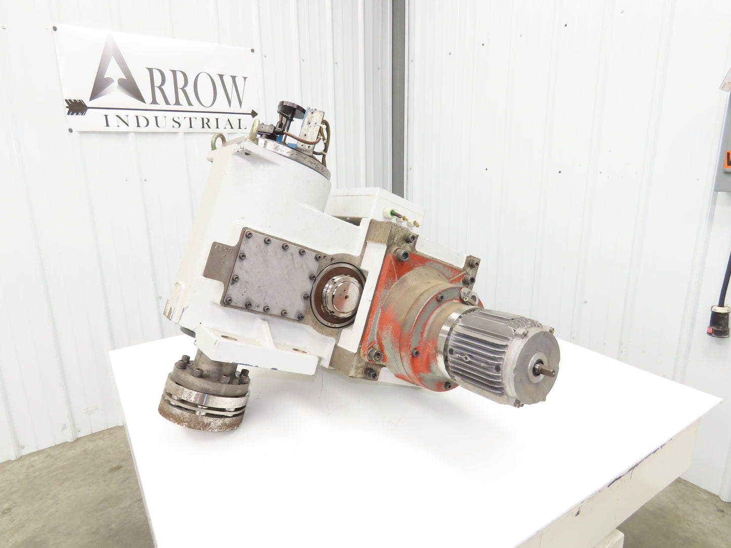 Mori Seiki SH630 Milling Machine Gearbox Top Mount 220V 3Ph 0.75kw Limit Switch