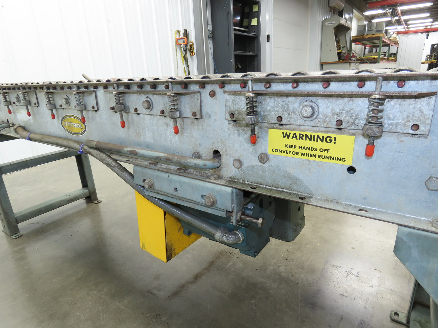 Hytrol 18"x 6' Accumulation Roller Conveyor 16"BF 1-3/8"Roller V-Belt Drive 3PH