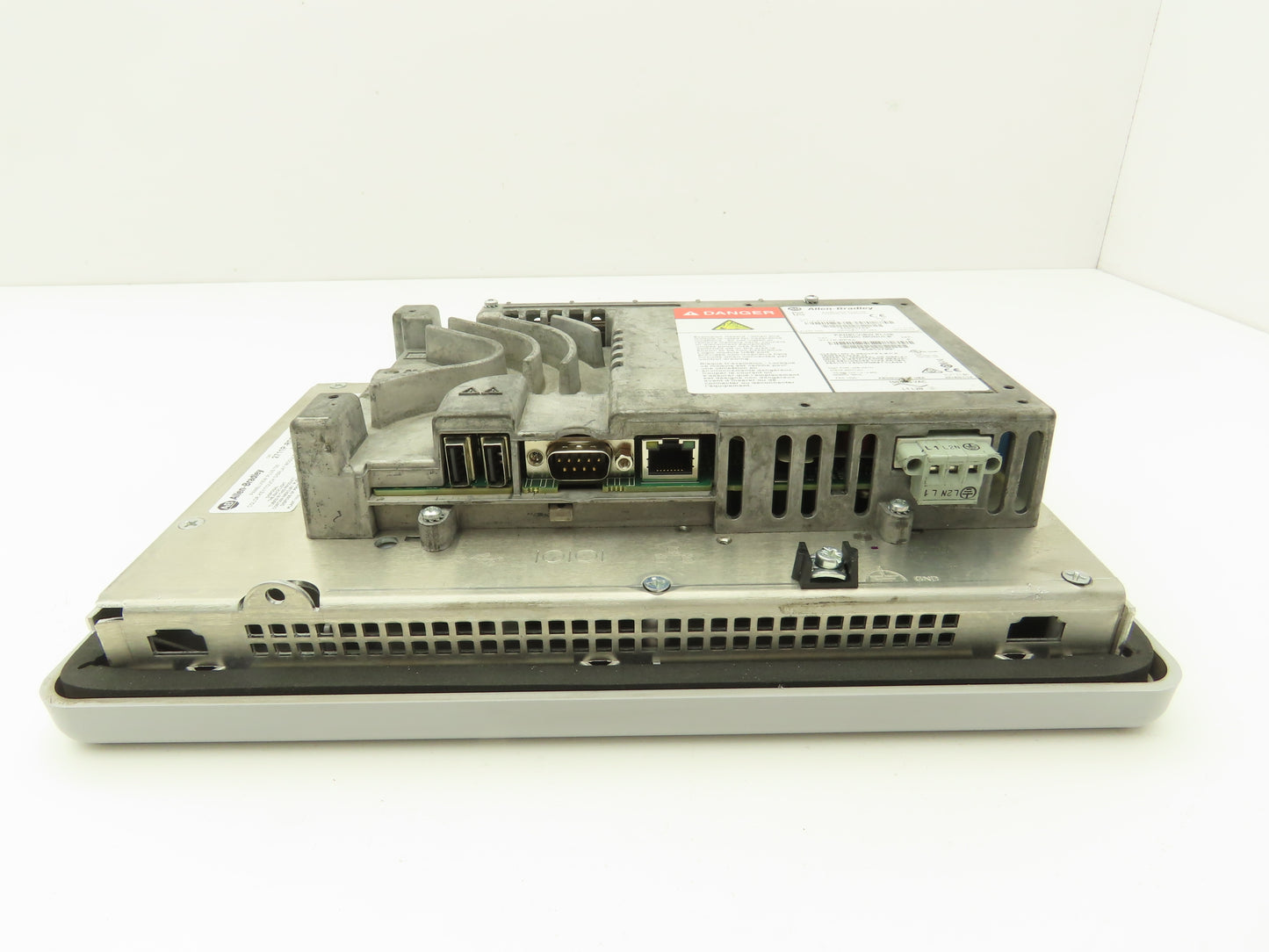 Allen Bradley 2711P-B7C4A8 PanelView Plus 700 Graphic Touch Terminal 2711P-RDB7C