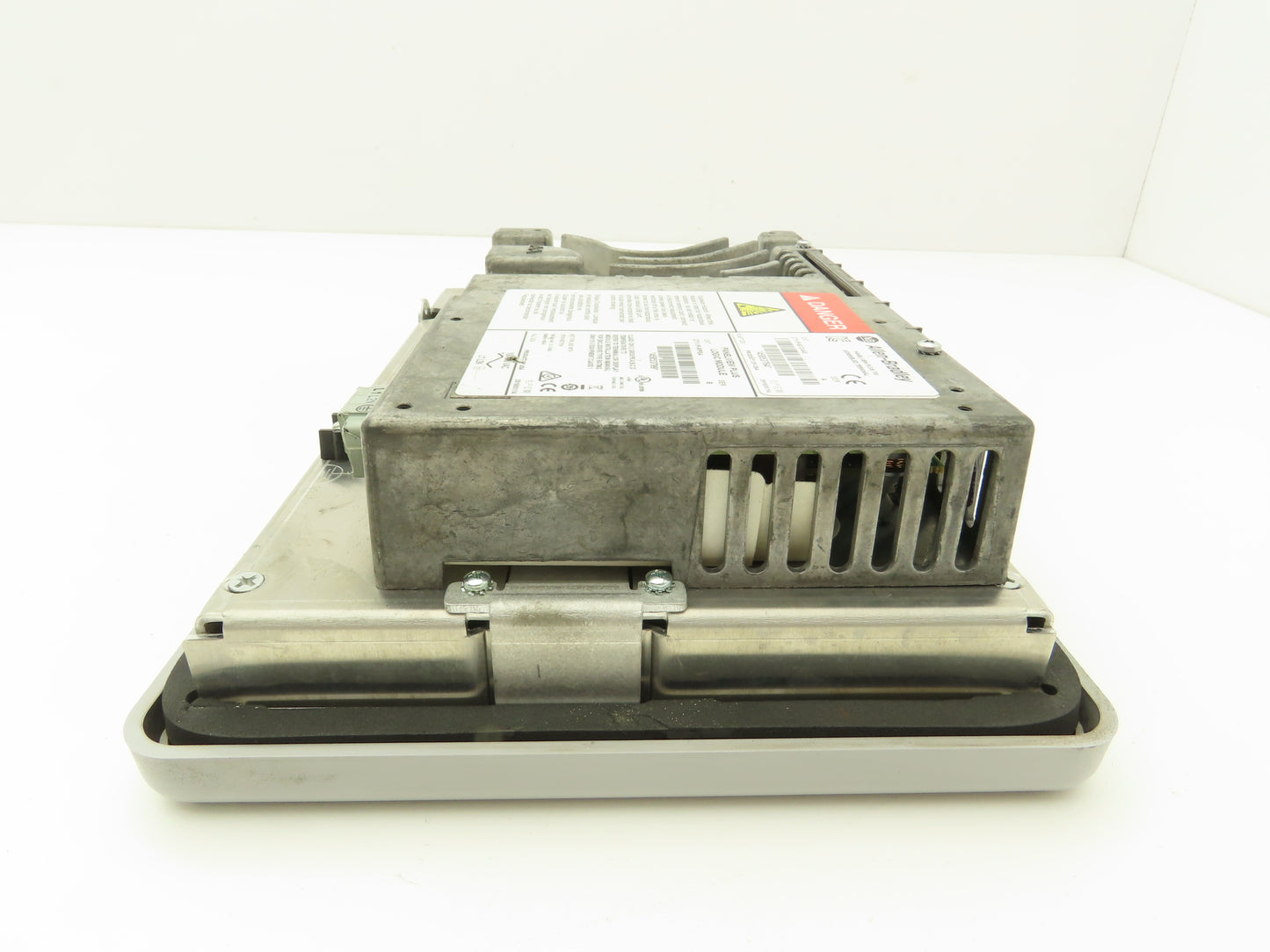 Allen Bradley 2711P-B7C4A8 PanelView Plus 700 Graphic Touch Terminal 2711P-RDB7C