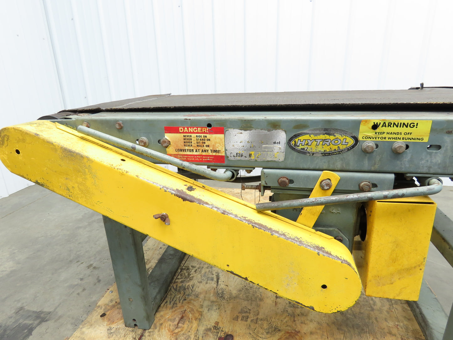 Hytrol 22"x 47" Slider Bed Conveyor 17"Belt 1/3Hp 3PH Belt/Chain Drive 65FPM
