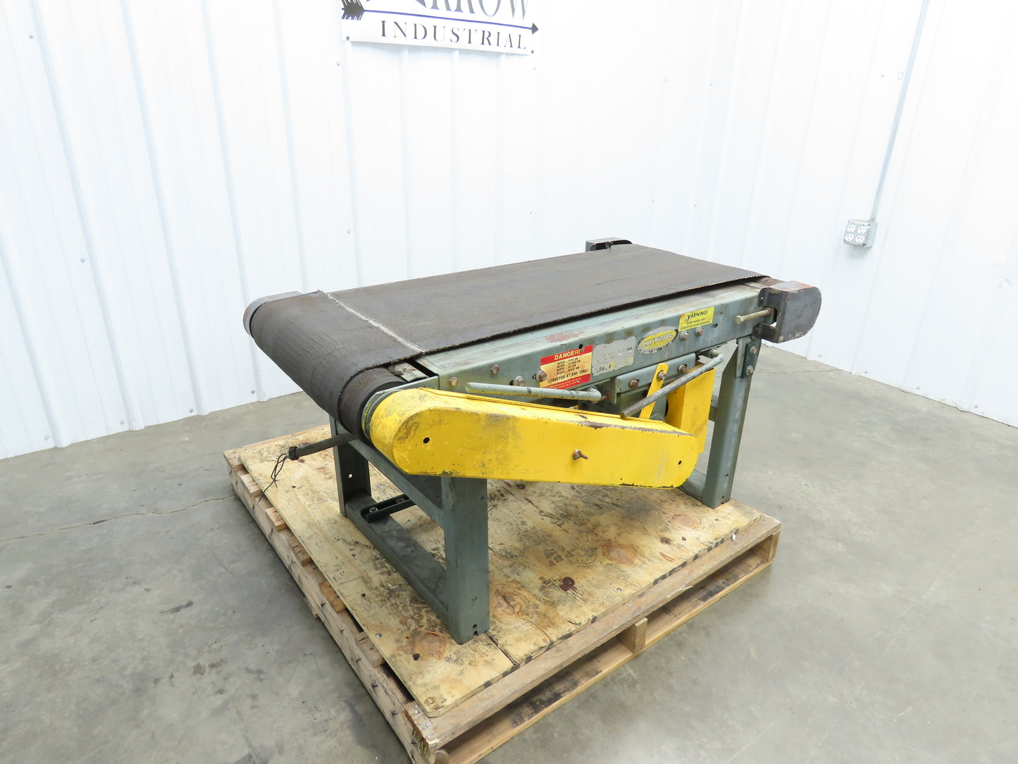 Hytrol 22"x 47" Slider Bed Conveyor 17"Belt 1/3Hp 3PH Belt/Chain Drive 65FPM