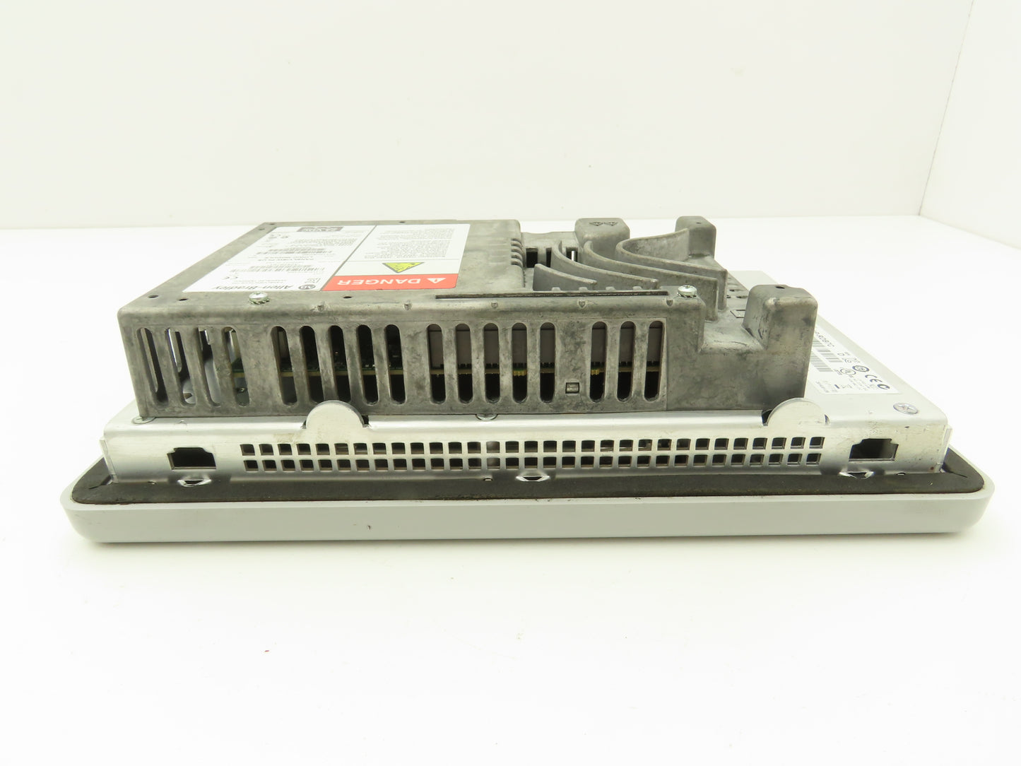 Allen Bradley 2711P-B7C4D8 PanelView Plus 700 Graphic Terminal Touch Screen 24V