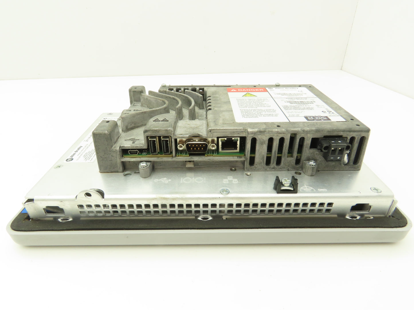 Allen Bradley 2711P-B7C4D8 PanelView Plus 700 Graphic Terminal Touch Screen 24V