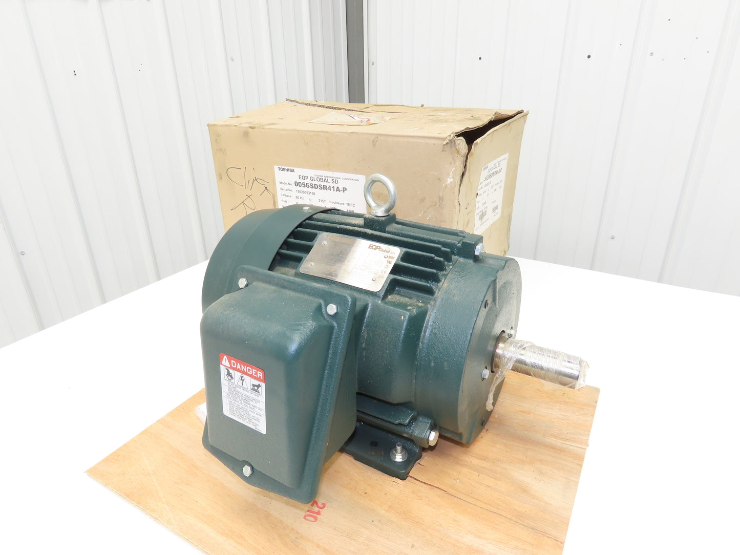 Toshiba 0056SDSR41A-P EQP Global SD AC Motor 5Hp 1160rpm 230/460V 3PH 215T