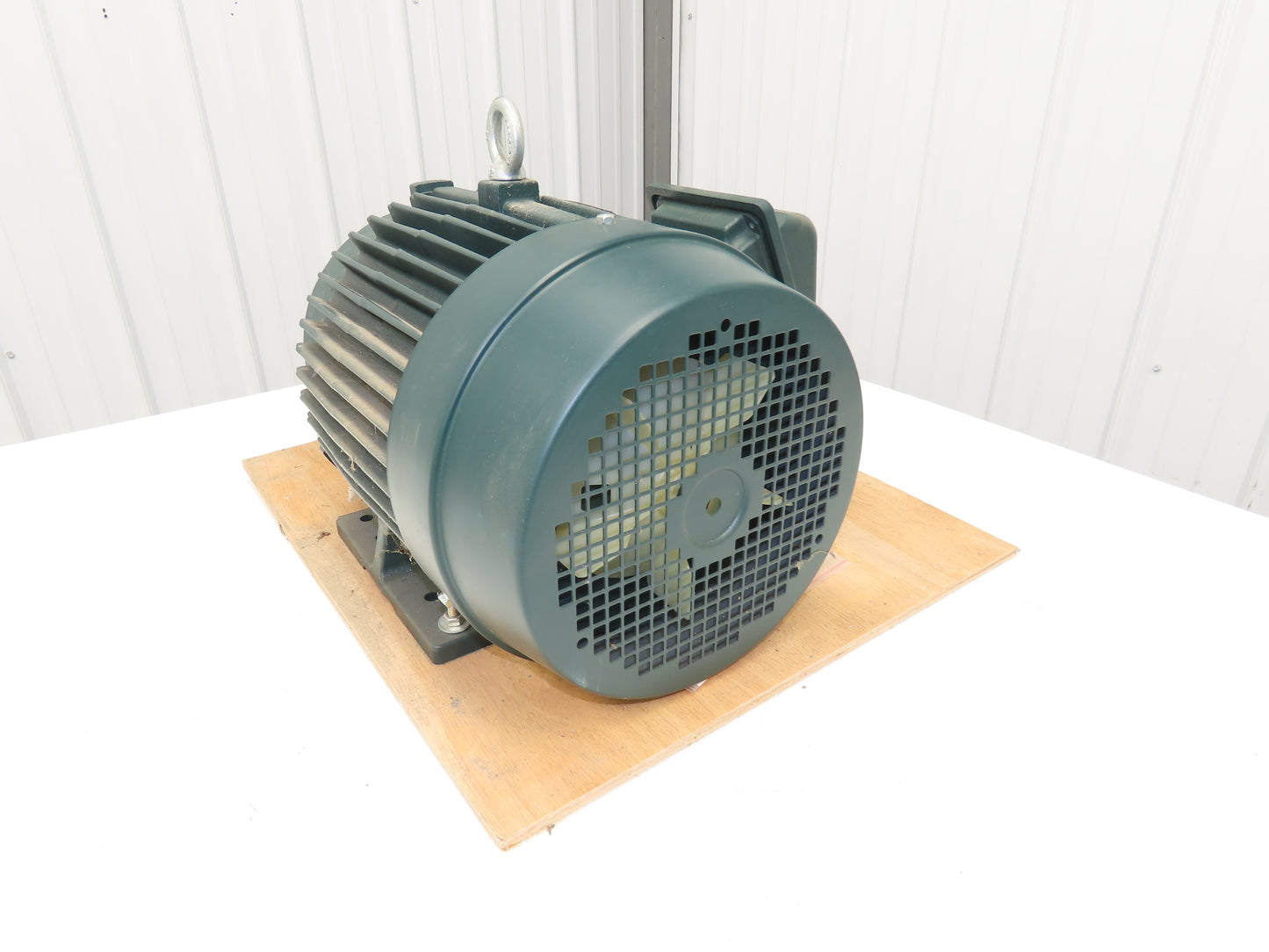 Toshiba 0056SDSR41A-P EQP Global SD AC Motor 5Hp 1160rpm 230/460V 3PH 215T