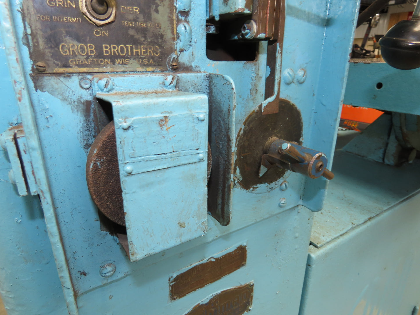 Grob Brothers NS18 Vertical Bandsaw 18" Throat 1Hp 230/460V 3Ph Metal Wood