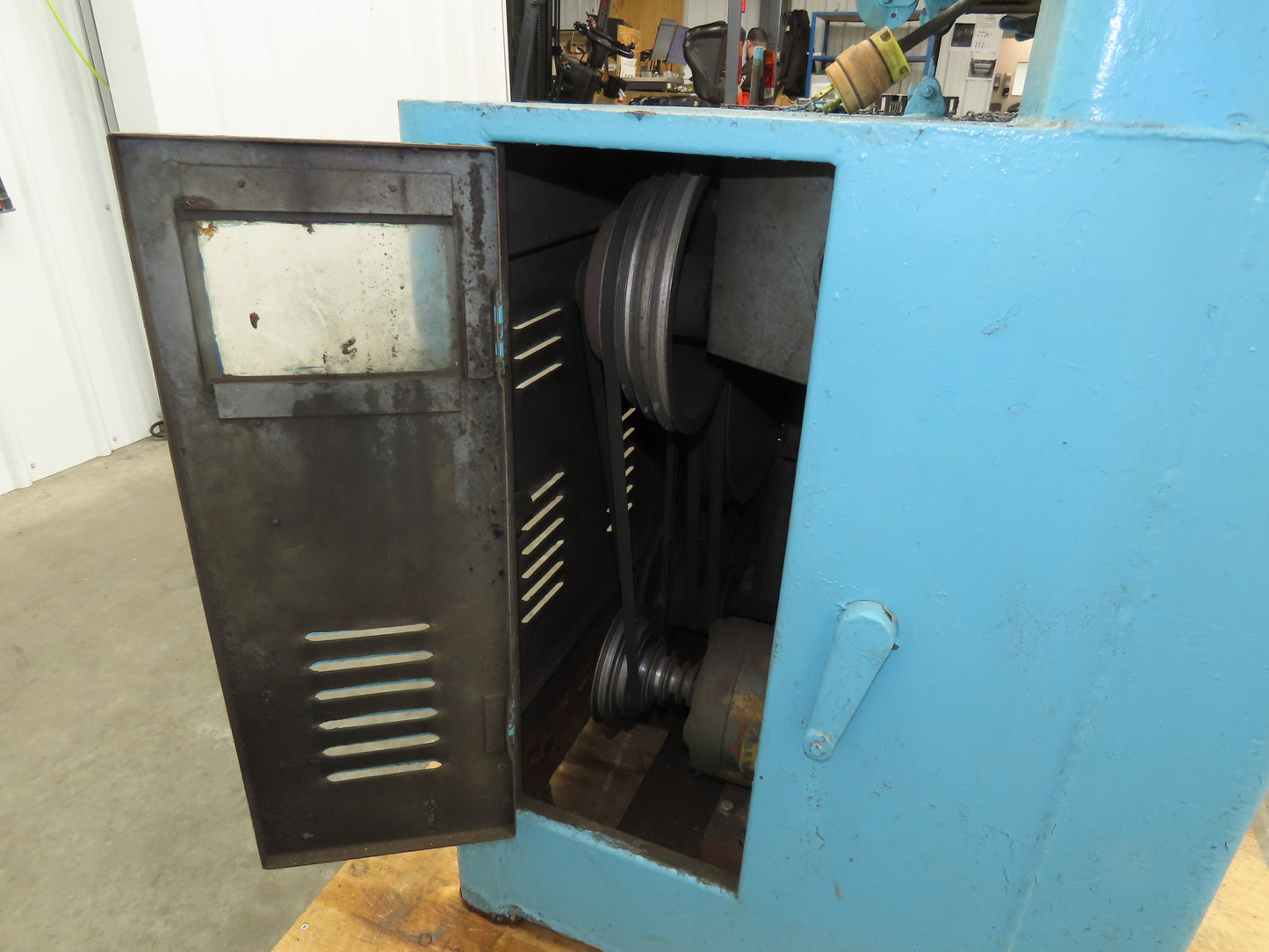 Grob Brothers NS18 Vertical Bandsaw 18" Throat 1Hp 230/460V 3Ph Metal Wood