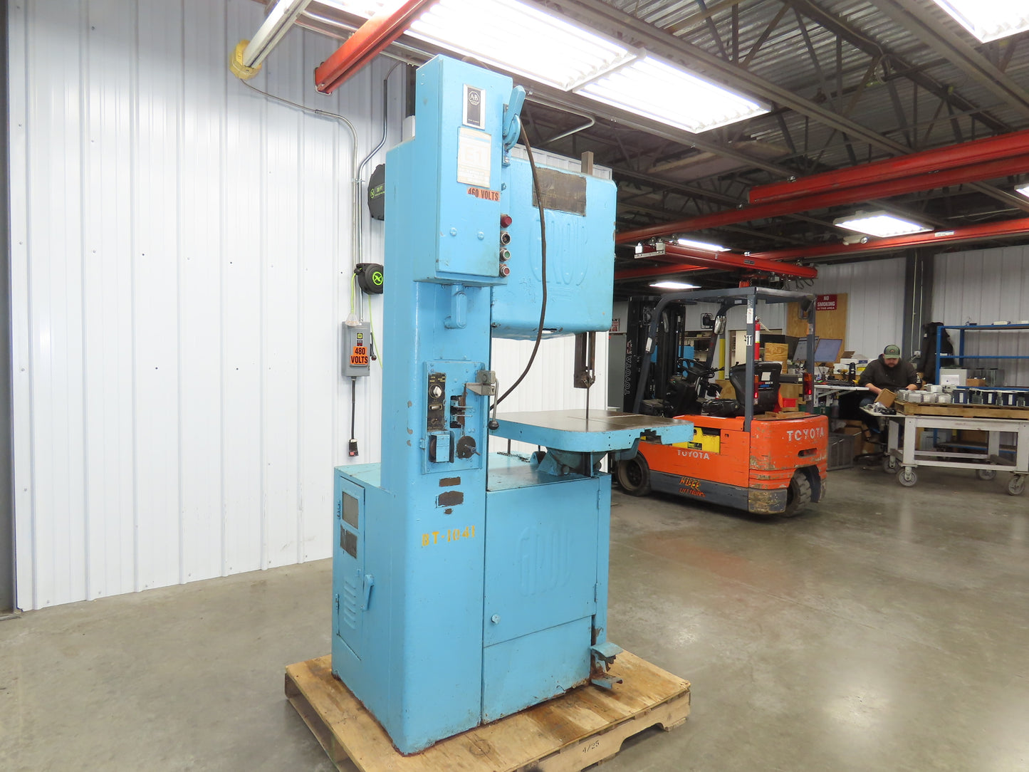 Grob Brothers NS18 Vertical Bandsaw 18" Throat 1Hp 230/460V 3Ph Metal Wood