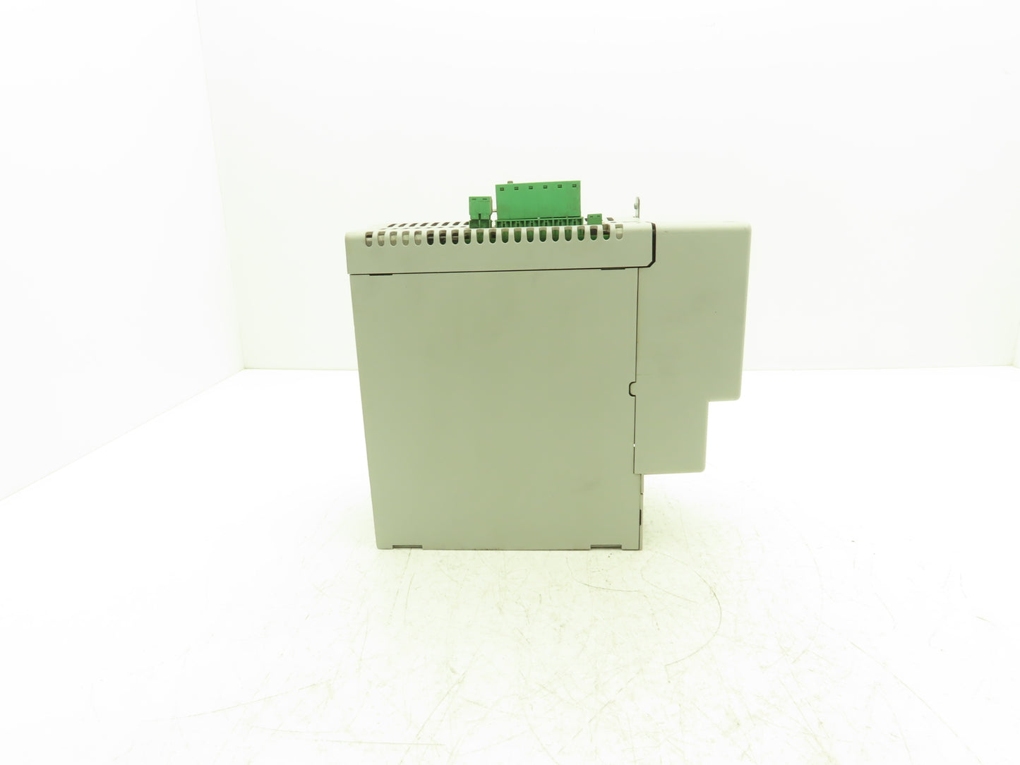 Allen Bradley 2094-BC01-M01-M Integrated Axis Power Module 480V 3Ph 0-590Hz