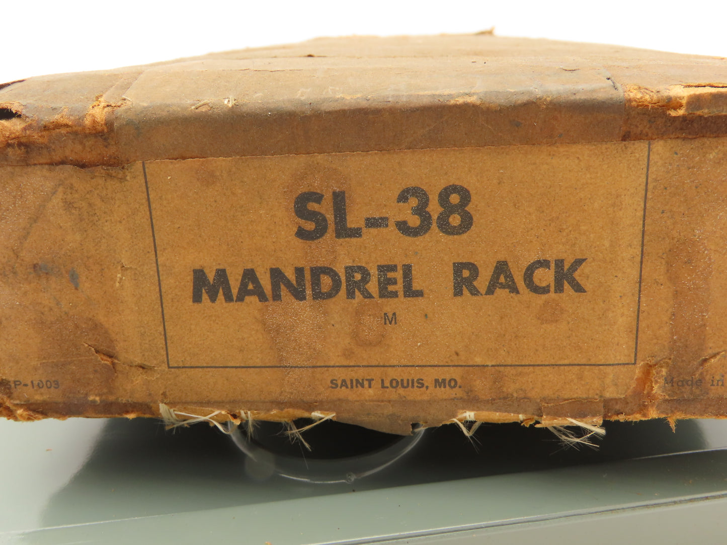 Sunnen SL-38 Honing Machine Mandrel Rack & Drain Pan 8-Hole 1.5" Shank Dia