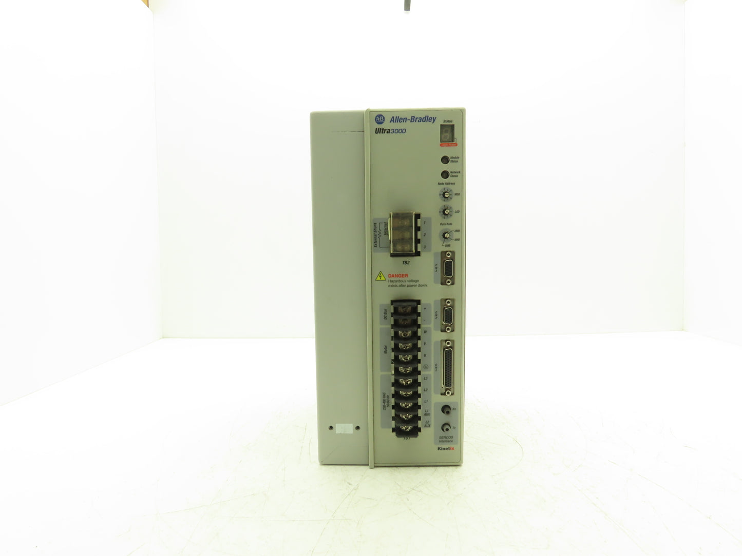Allen Bradley 2098-DSD-HV050-SE Ultra3000 Servo Drive Module 460V 3Ph Ser B