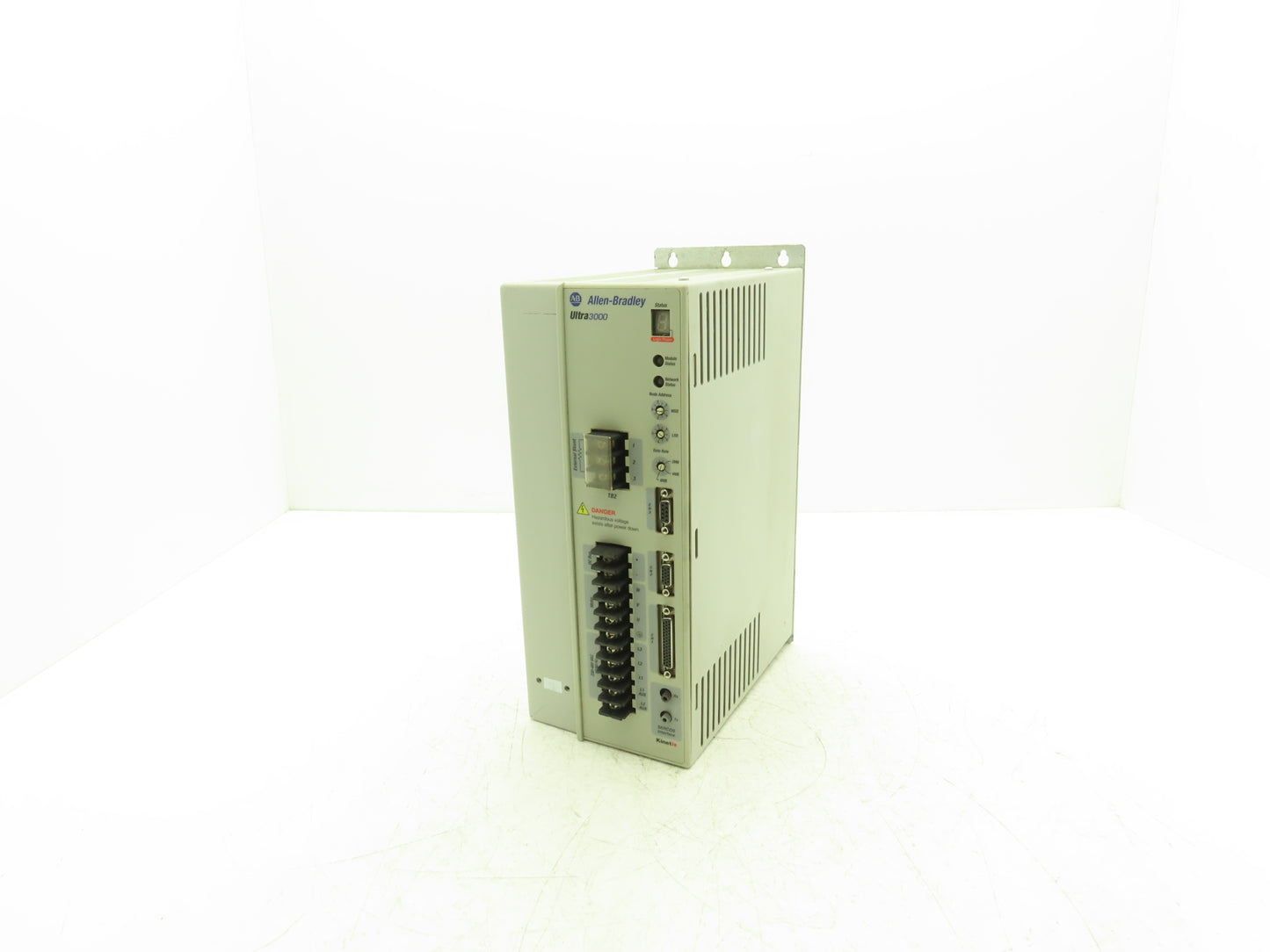Allen Bradley 2098-DSD-HV050-SE Ultra3000 Servo Drive Module 460V 3Ph Ser B
