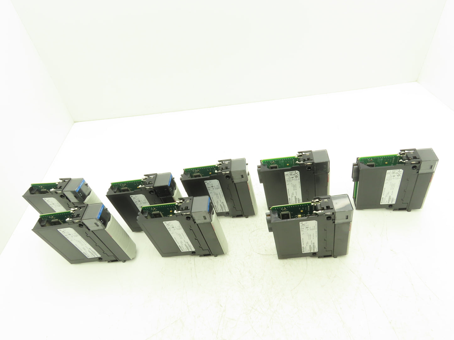 Allen Bradley 1756-IB16 A ControlLogix 16 Point DC Input Ser A FW 3.004 Lot of 8
