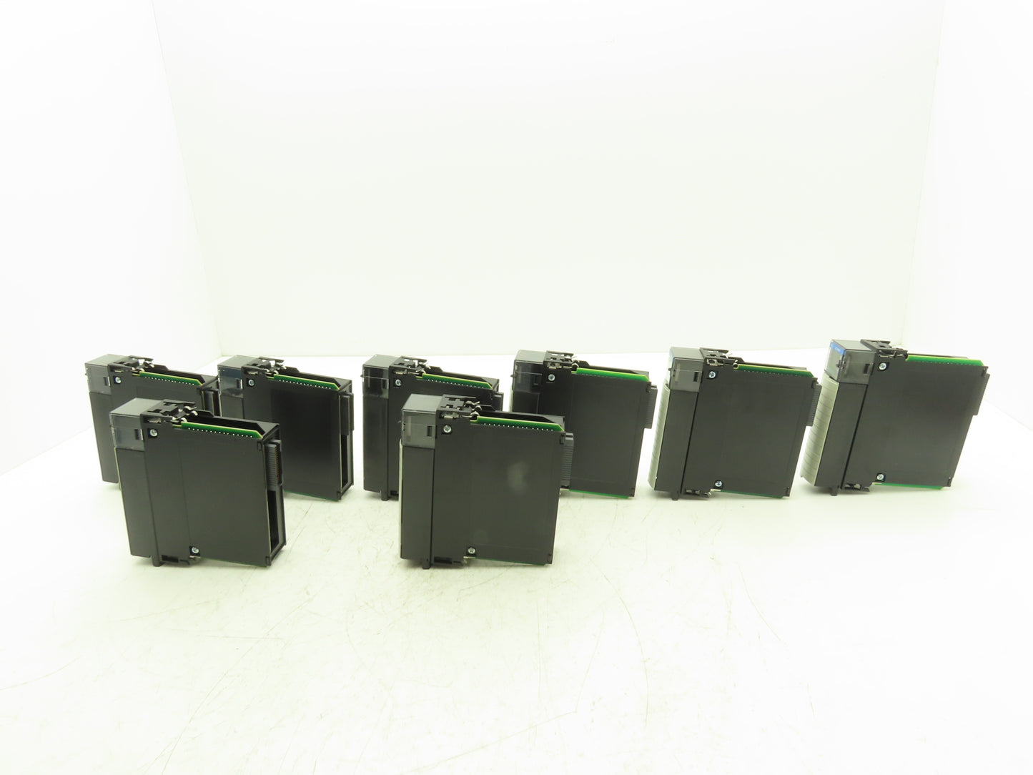Allen Bradley 1756-IB16 A ControlLogix 16 Point DC Input Ser A FW 3.004 Lot of 8