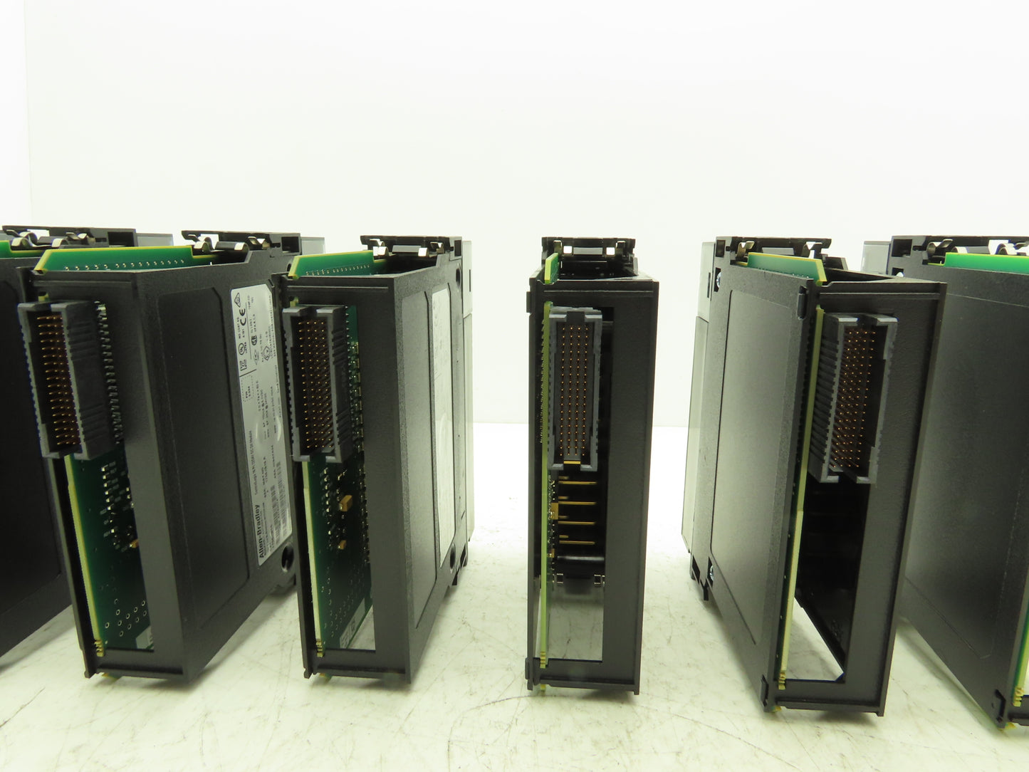 Allen Bradley 1756-IB16 A ControlLogix 16 Point DC Input Ser A FW 3.004 Lot of 8