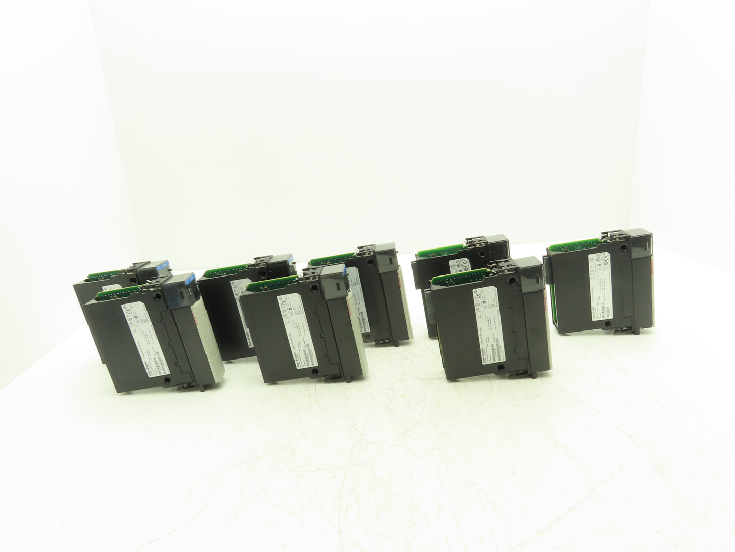 Allen Bradley 1756-IB16 A ControlLogix 16 Point DC Input Ser A FW 3.004 Lot of 8