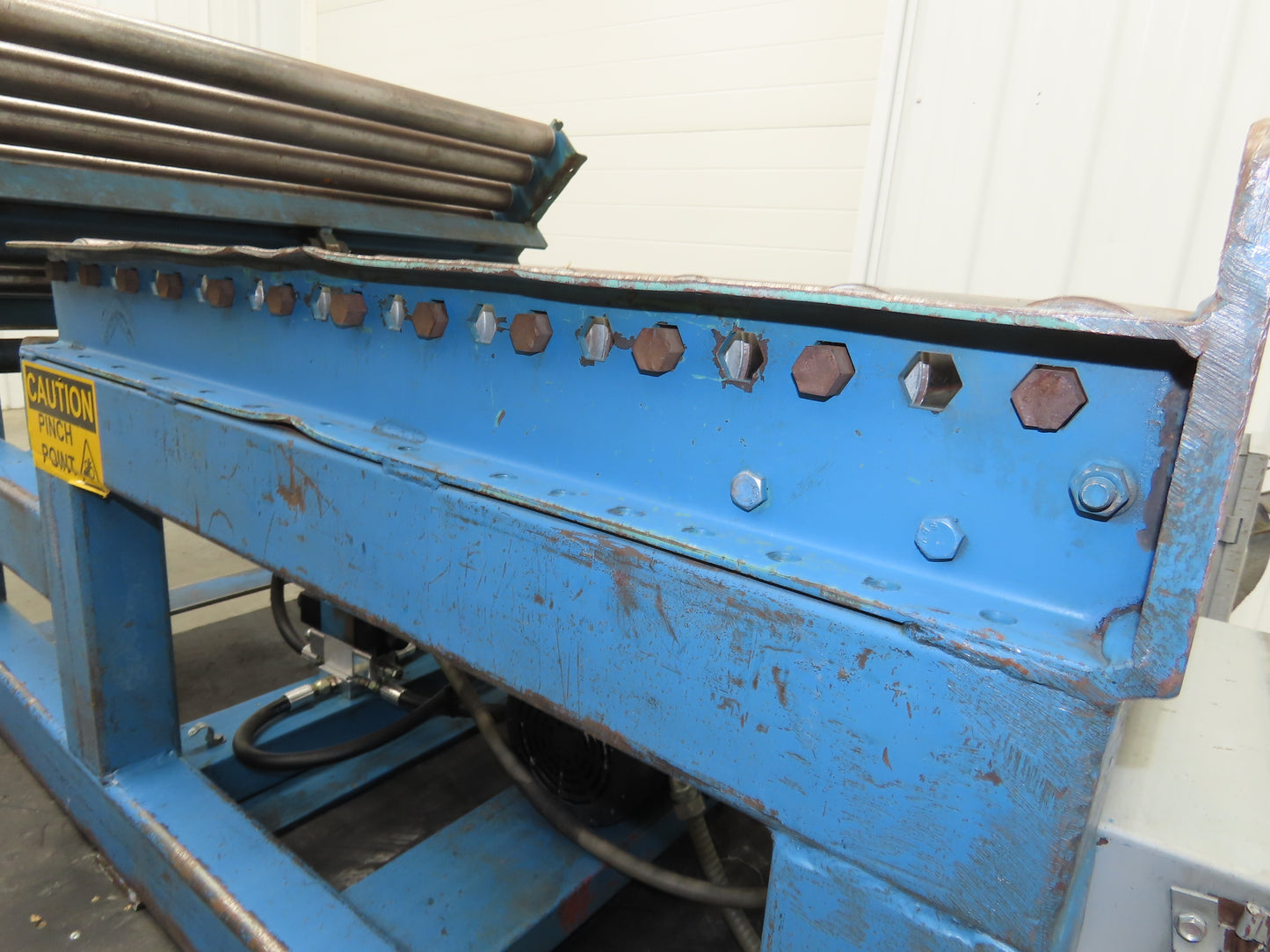 Hutco 36"x 60" Gravity Roller Conveyor Tipper Load Unloader 45° Tilt 2.5"Rollers