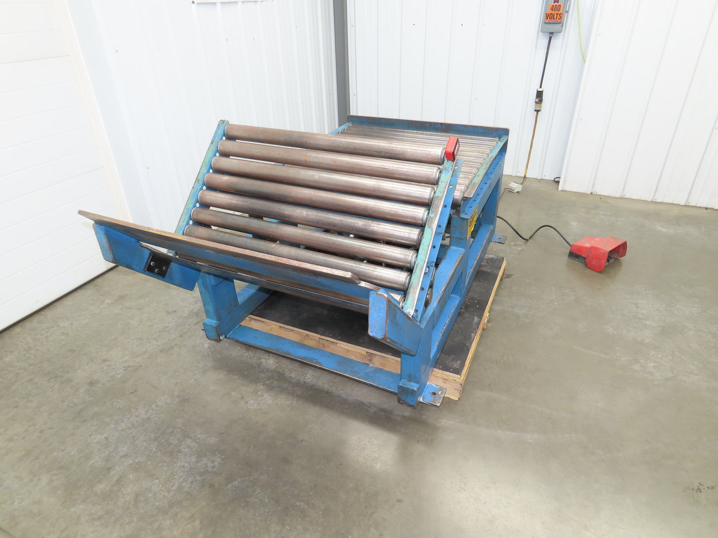 Hutco 36"x 60" Gravity Roller Conveyor Tipper Load Unloader 45° Tilt 2.5"Rollers