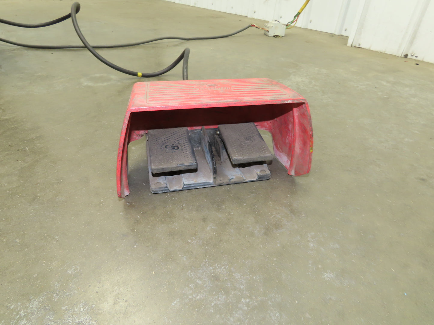 Hutco 36"x 60" Gravity Roller Conveyor Tipper Load Unloader 45° Tilt 2.5"Rollers