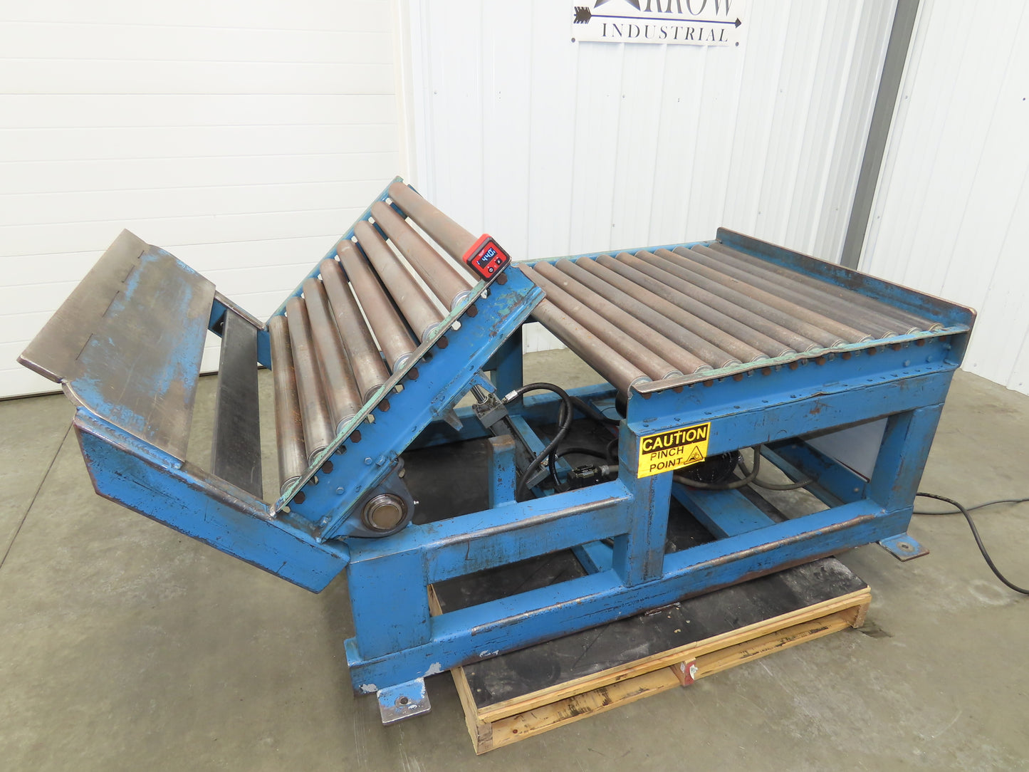 Hutco 36"x 60" Gravity Roller Conveyor Tipper Load Unloader 45° Tilt 2.5"Rollers