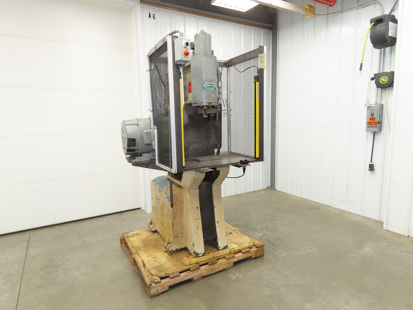 Greenerd Hydraulic Punch Press 6 Ton 14" Stroke 15Hp 230/460V Safety Curtain