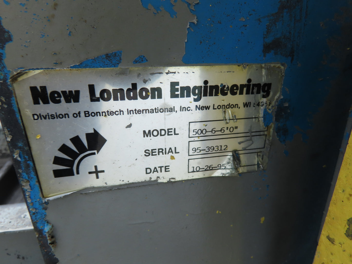 New London Engineering 500-6-6' Incline Parts Conveyor 6" Cleated Belt 3PH 82"L