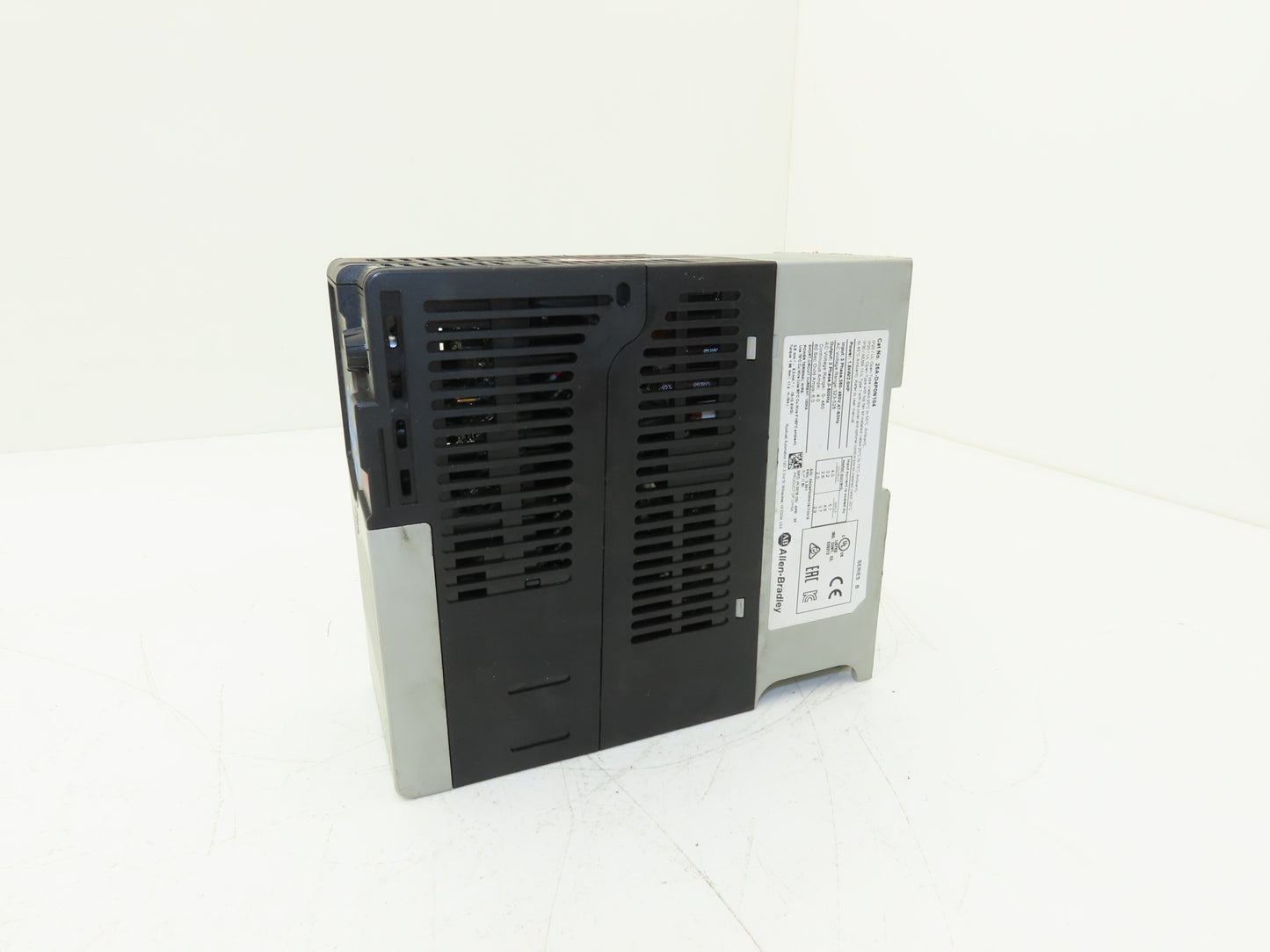 Allen Bradley 25B-D4P0N104 PowerFlex 525 AC Drive 1.5kW 2Hp 480V 3ph FRN 3.001