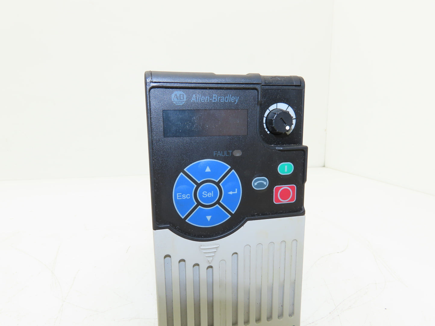 Allen Bradley 25B-D4P0N104 PowerFlex 525 AC Drive 1.5kW 2Hp 480V 3ph FRN 3.001