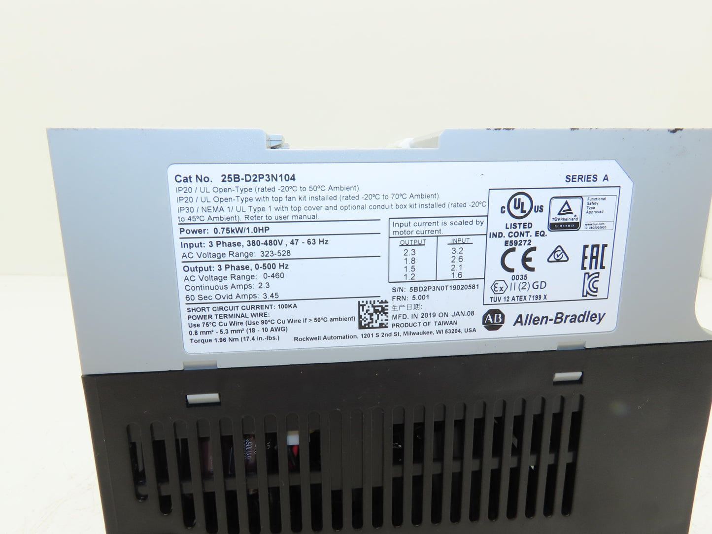 Allen Bradley 25B-D2P3N104 PowerFlex 525 VFD AC Drive 1Hp 480V 3Ph FRN 5.001