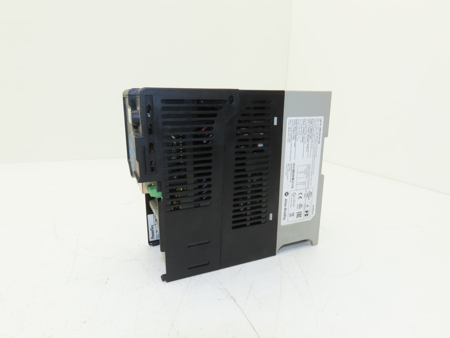 Allen Bradley 25B-D2P3N104 PowerFlex 525 VFD AC Drive 1Hp 480V 3Ph FRN 4.001