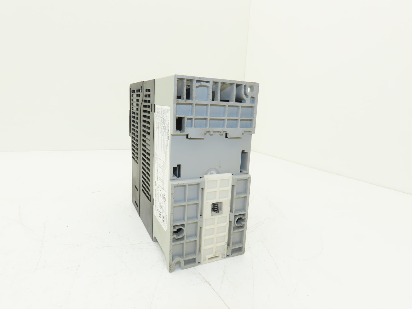 Allen Bradley 25B-D2P3N104 PowerFlex 525 VFD AC Drive 1Hp 480V 3Ph FRN 4.001