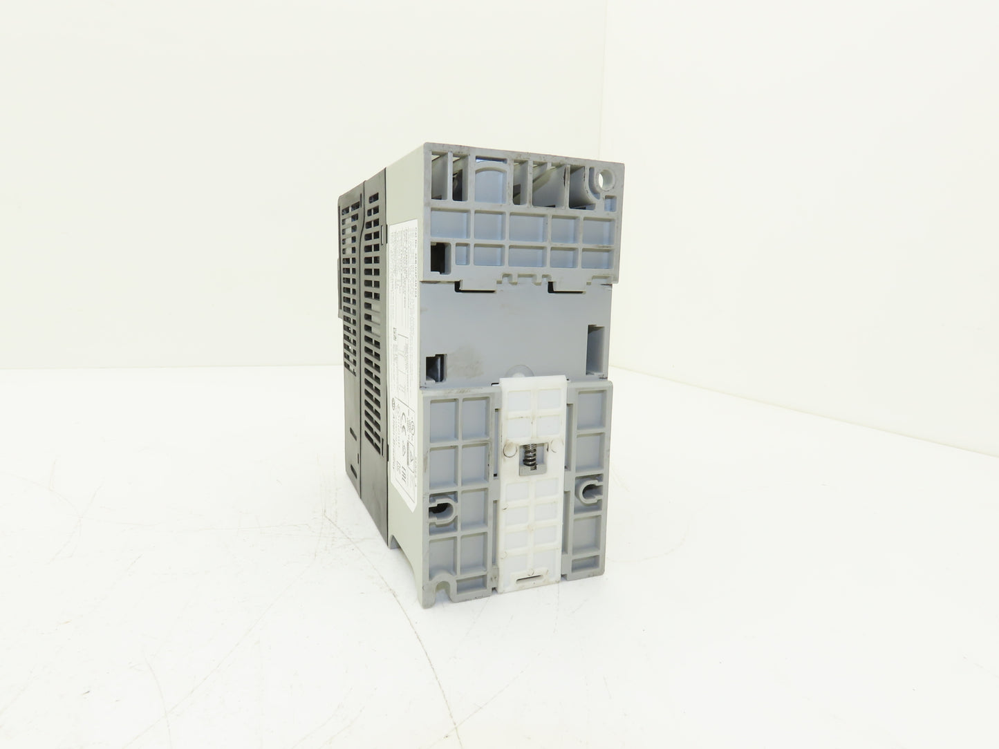 Allen Bradley 25B-D2P3N104 PowerFlex 525 VFD AC Drive 1Hp 480V 3Ph FRN 5.001