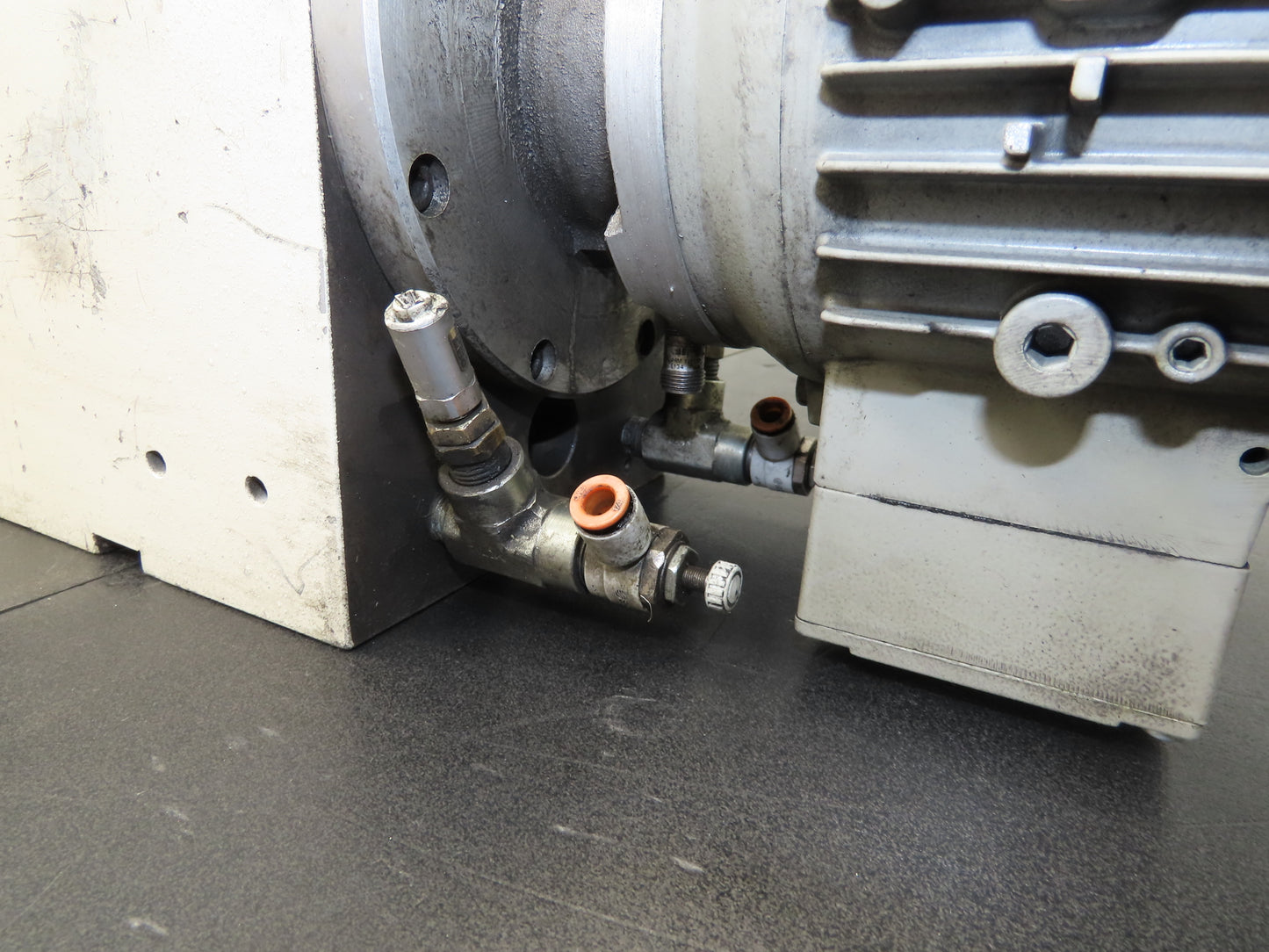 AGME RR-12UC Pneumatic Radial Riveter Head 12mm .63Kw 230/460V 3PH Motor