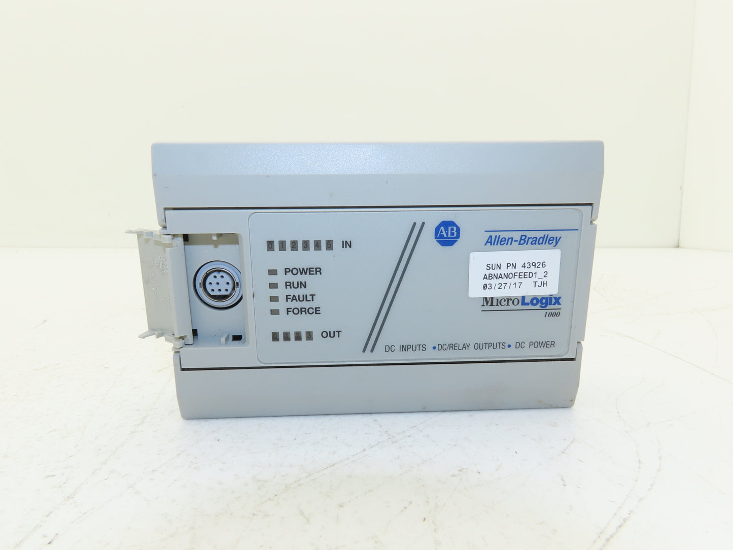 Allen Bradley 1761-L10BXB MicroLogix 1000 I/O Logic Controller 24VDC FW1.1 Ser F