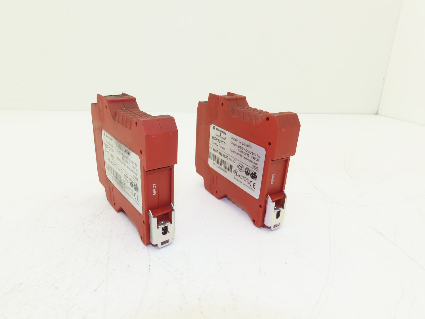 Allen Bradley MSR127TP 440R-N23132 Guardmaster Safety Relay Module 24V  Lot of 2