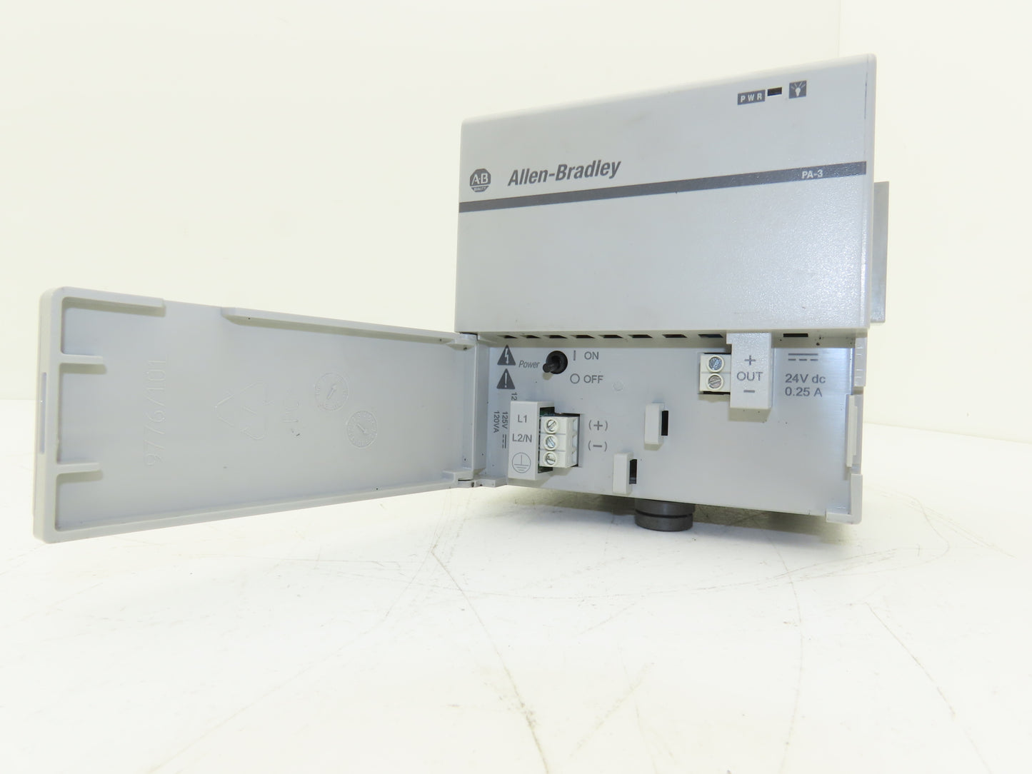 Allen Bradley 1768-PA3 CompactLogix 24VDC Power Supply Module L4x AC/DC In Ser A
