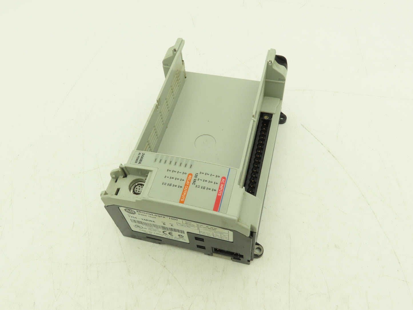 Allen Bradley 1764-24AWA MicroLogix 1500 Base Unit 24 Point Series B Rev A READ