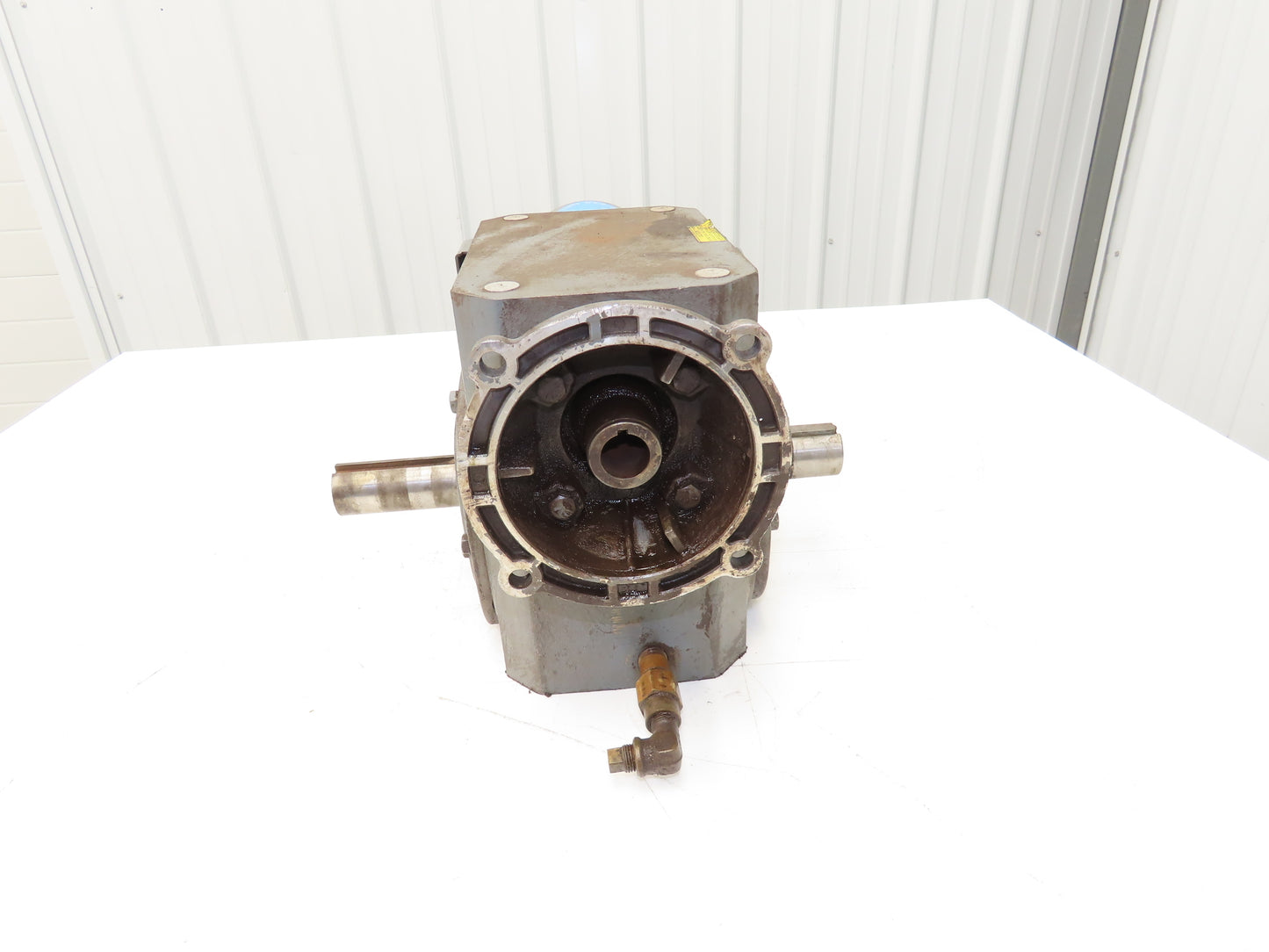 Boston Gear F732-20F-B7-H Worm Gearbox 20:1 Reducer 4.2Hp 88rpm 140TC Dual Shaft