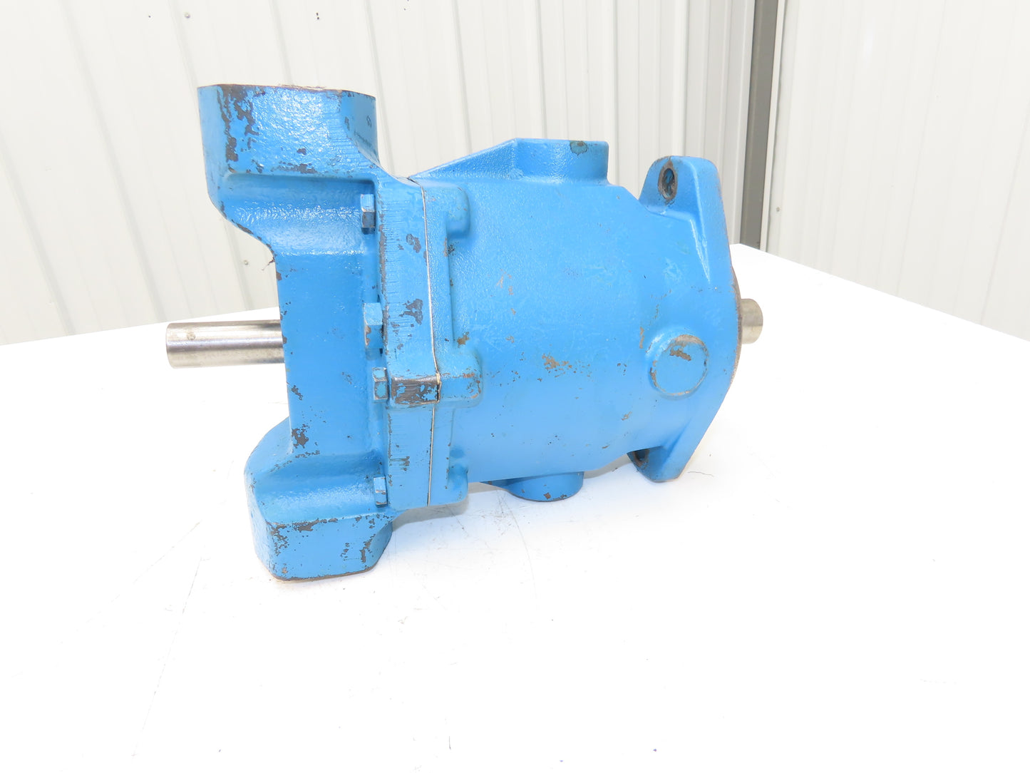 Vickers PVB29 RSFX 20 CM 11 Hydraulic Variable Piston Pump 29gpm 250-1500psi