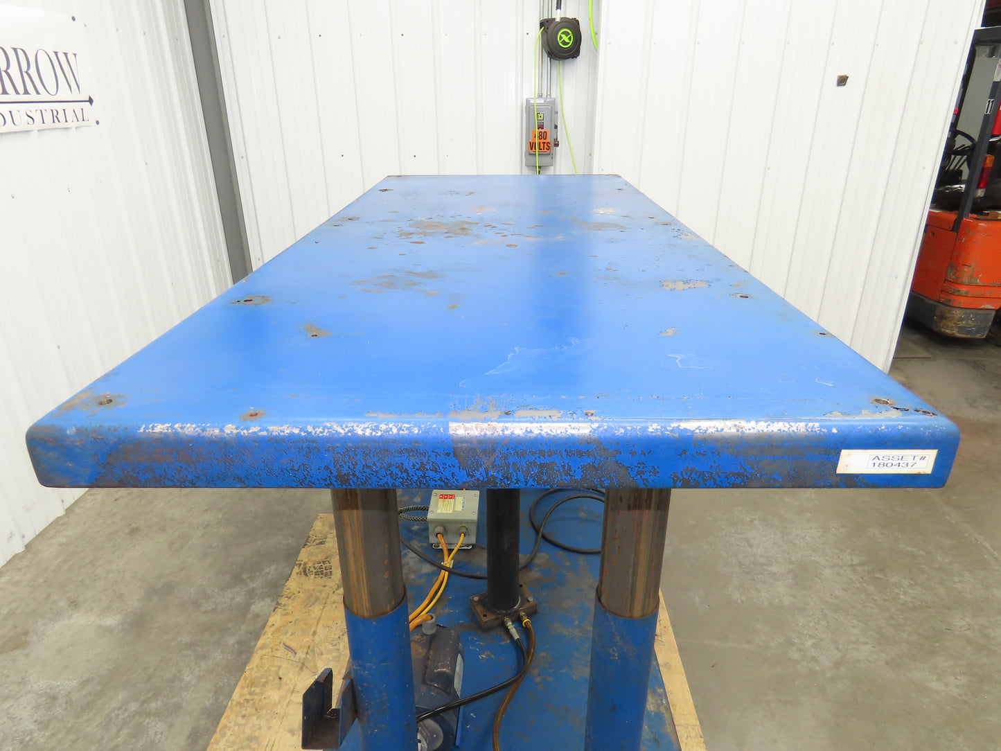 1000lbs Hydraulic Lift 4 Post Work Table Bench 71x31" Top 32-48" Lift 120V