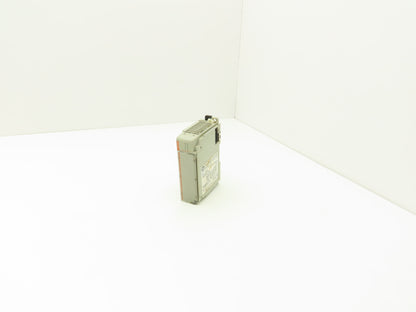 Allen Bradley 1769-OW8I Relay Output Module I/O Ser B Rev 3.1 Ver 95320768/04